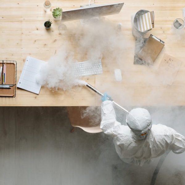 Why Businesses Should Partner with Professional Cleaning Companies for a Healthier Workplace